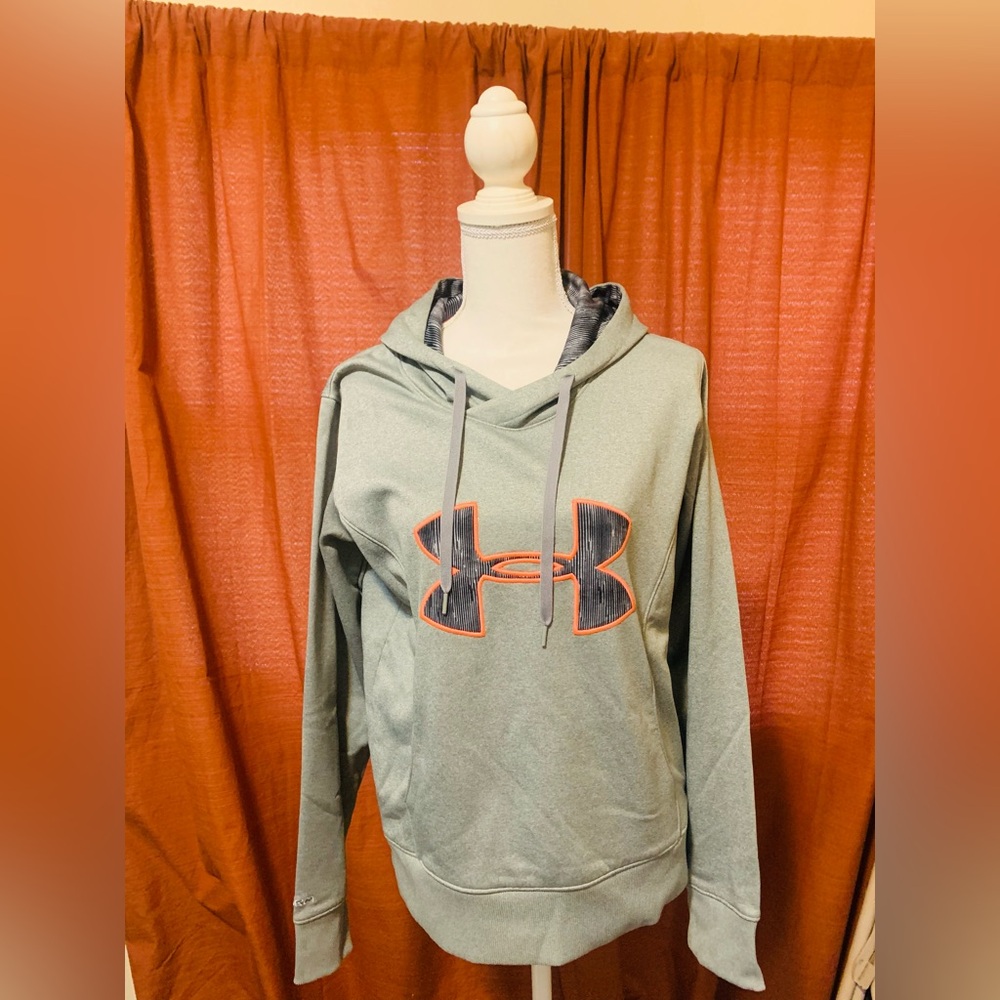 Under armor sweatshirt
